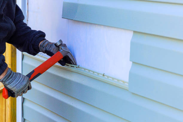 Reliable Storm Damage Siding Repair contractor in Springfield, FL by Creative Siding